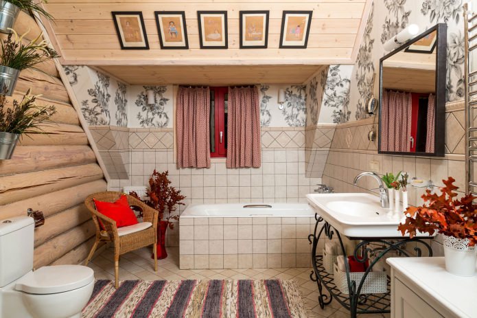 vonios kambario dizainas mediniame rąstiniame name