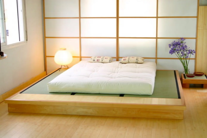 grindų lempa japoniško stiliaus