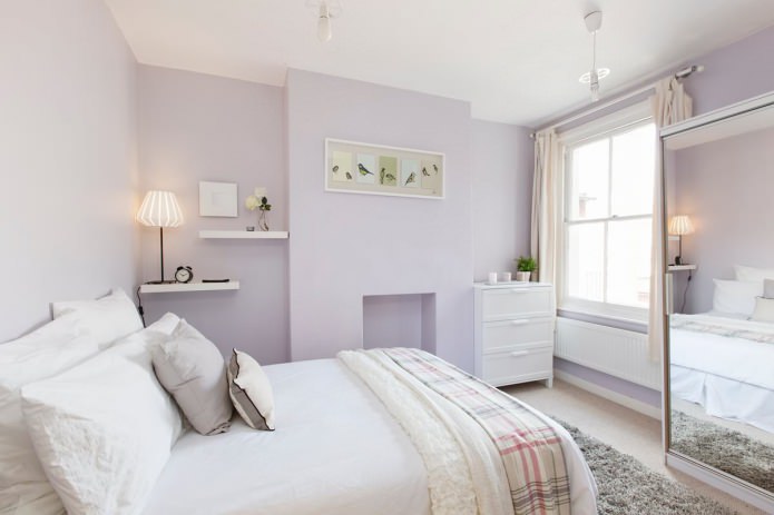 slaapkamer interieur in pastel lila kleuren