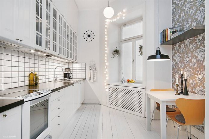Thiết kế giấy dán tường cho một nhà bếp nhỏ