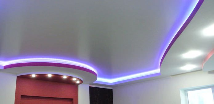 Verlicht gipsplaten plafond in de keuken
