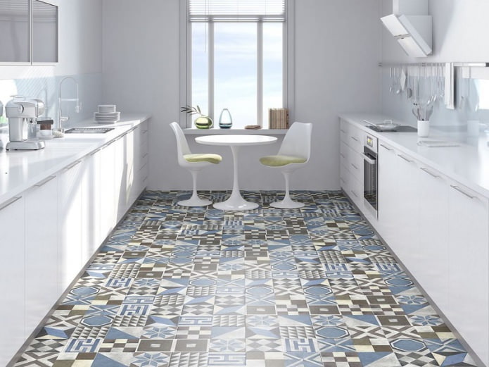 Carreaux de patchwork dans la cuisine dans le style du minimalisme