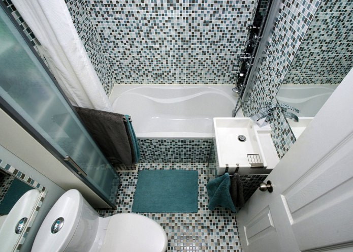 kombinovaný dizajn kúpeľne