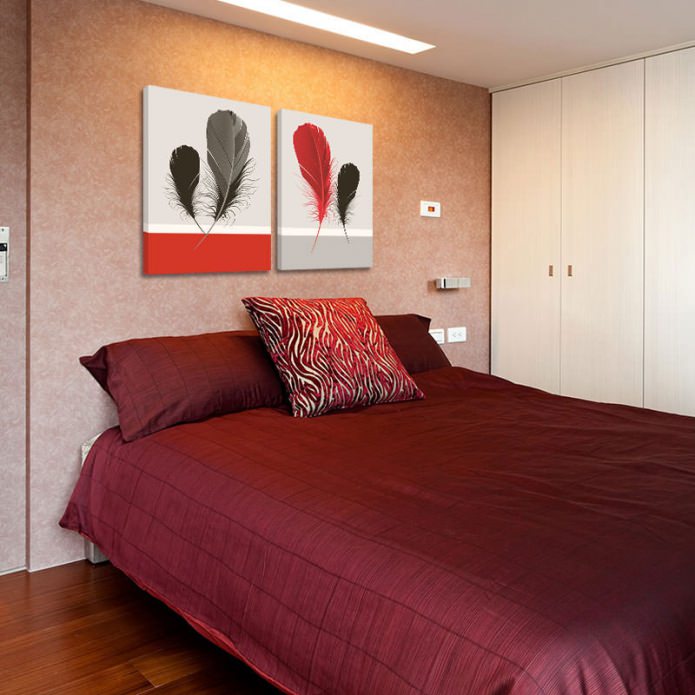 Yatak odasının iç kısmında modern modüler boyama