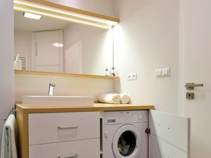 skalbimo mašina šiuolaikinio stiliaus vonios kambaryje