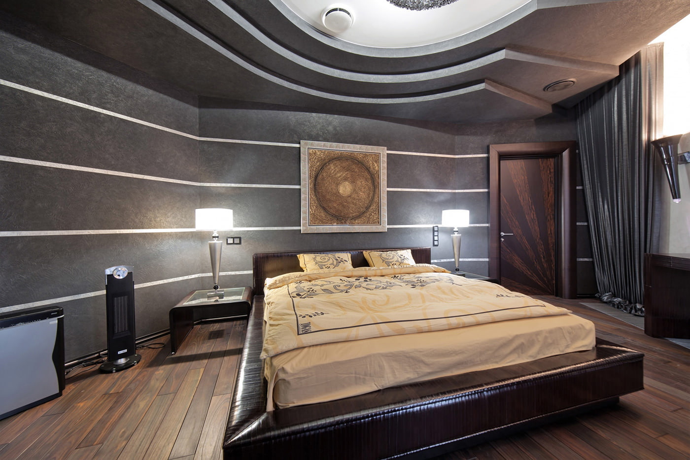 design della camera da letto con carta da parati grigio scuro