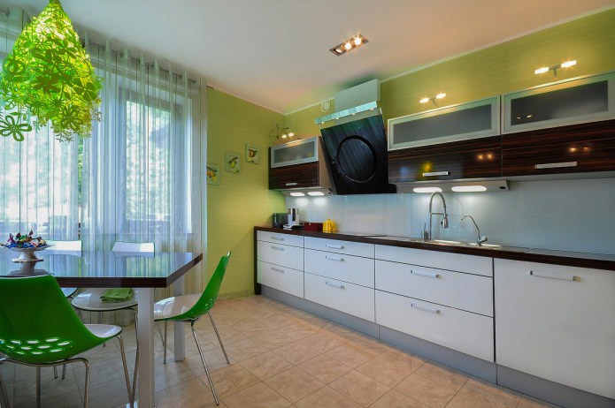 køkken design med grønt tapet