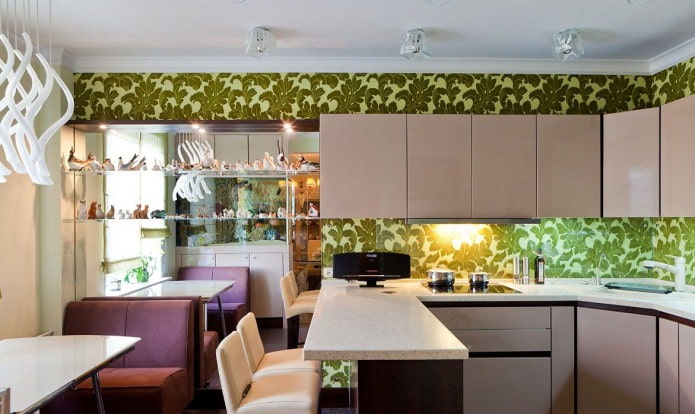 Giấy dán tường màu xanh lá cây trong nhà bếp