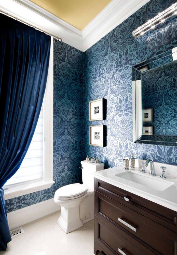 sininen taustakuva kylpyhuoneessa