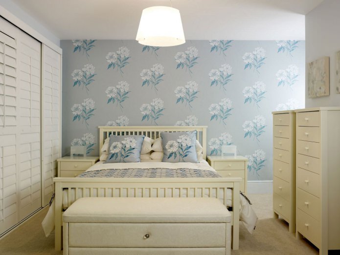 Những bức tường màu xanh ngọc lam trong phòng ngủ