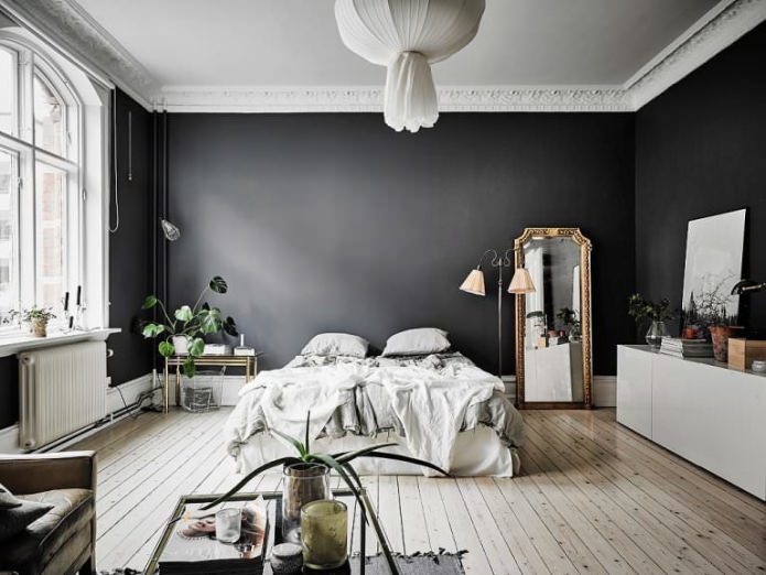 czarne ściany w sypialni