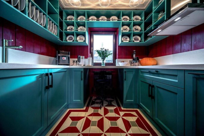 keuken met een blauwe U-vormige set
