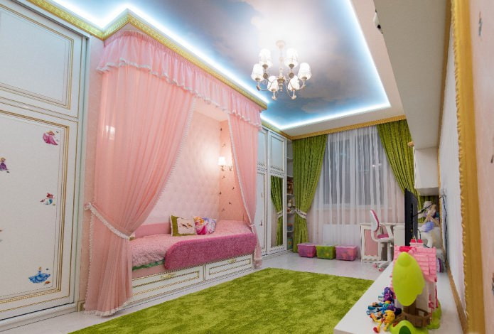 kombinerede gardiner i børnenes værelse til piger