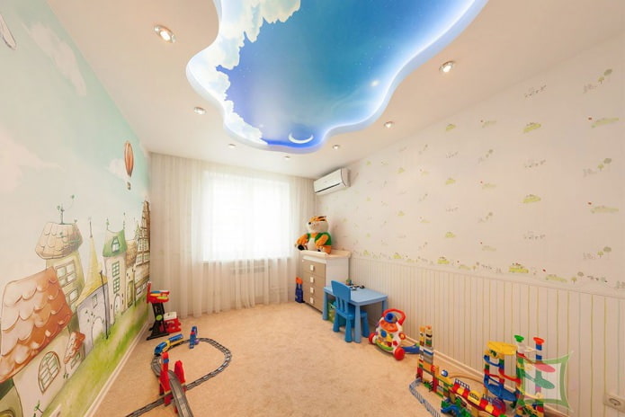 strečový stropný mrak v detskej izbe
