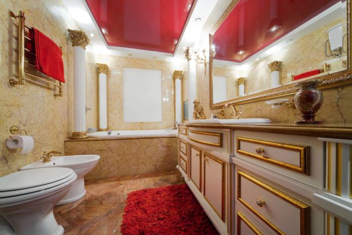 Venetiansk dekorativt gips på badeværelset