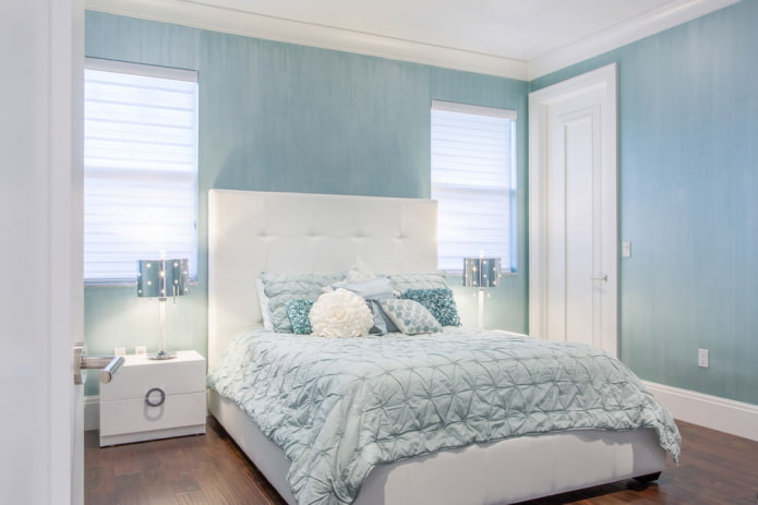 vienkāršas tapetes zilajā guļamistabā