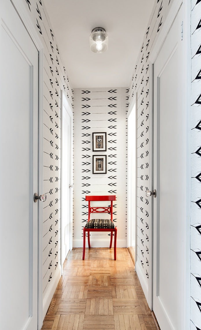 siauras koridorius minimalizmo stiliumi