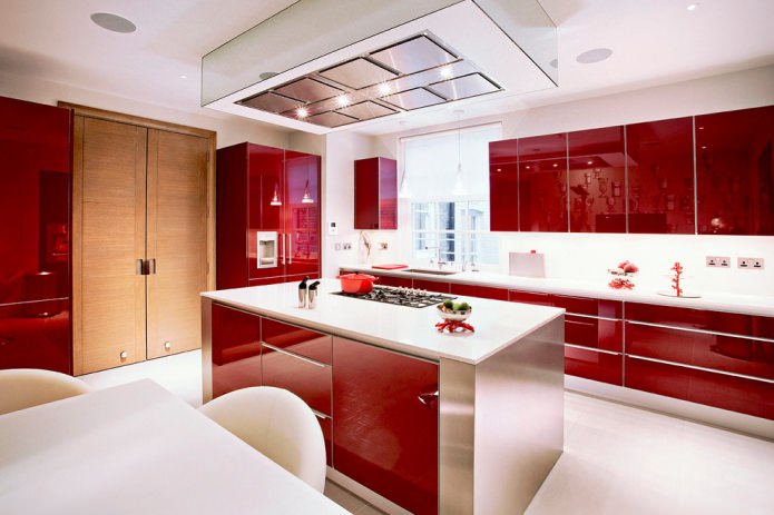 moderní kuchyň v červené a bílé barvě