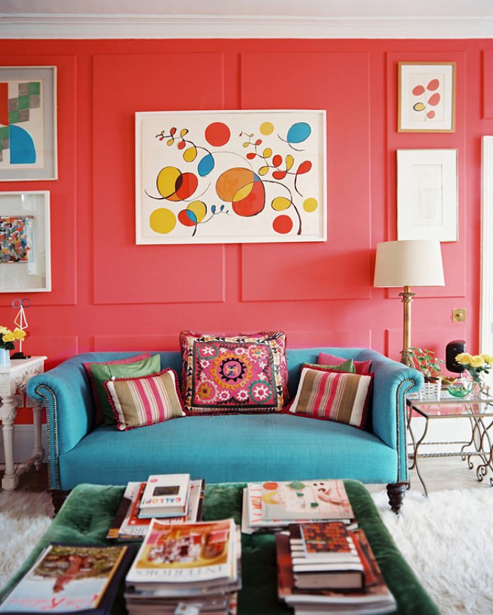 tyrkysovo červená obývacia izba