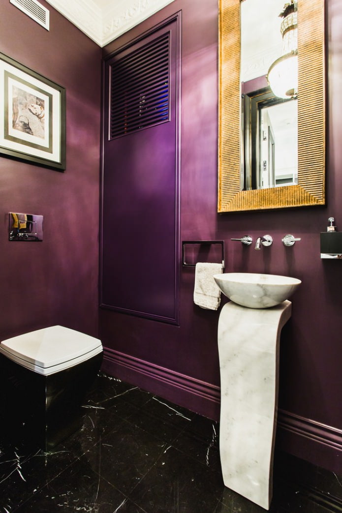 violetti kylpyhuone maali