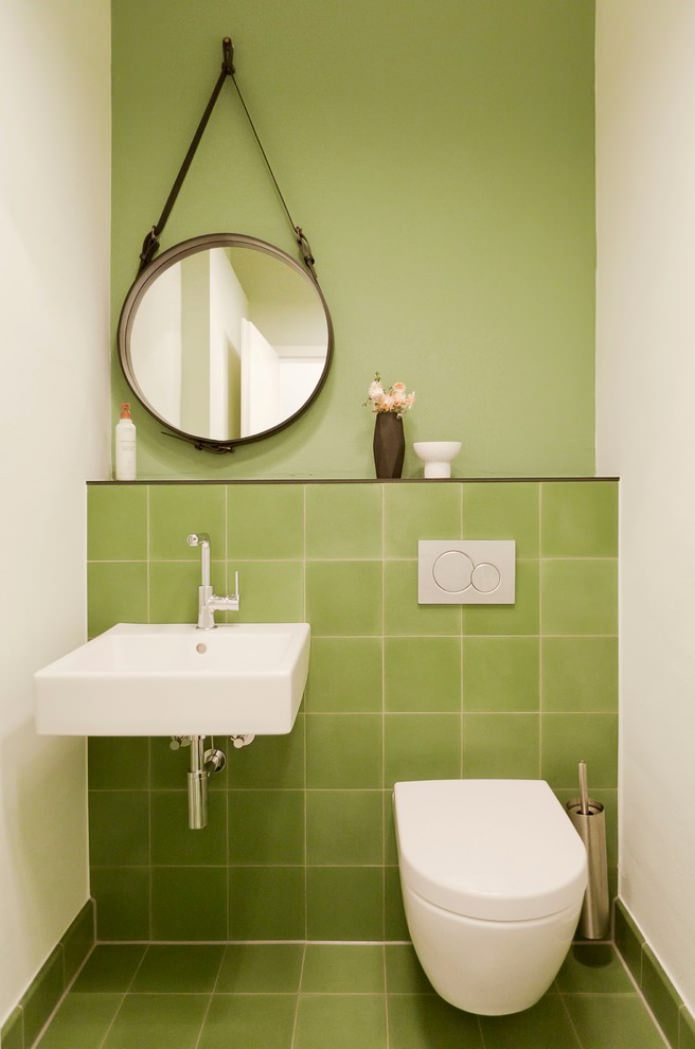 tandas putih dan hijau