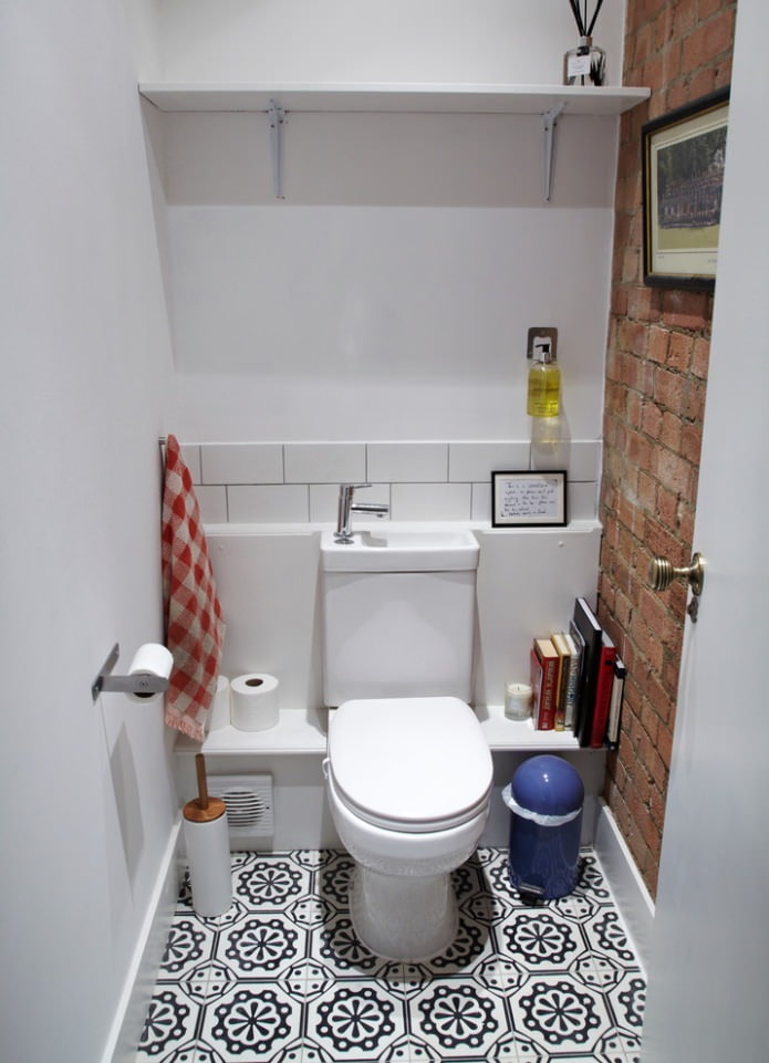 тоалетна в стил таванско помещение