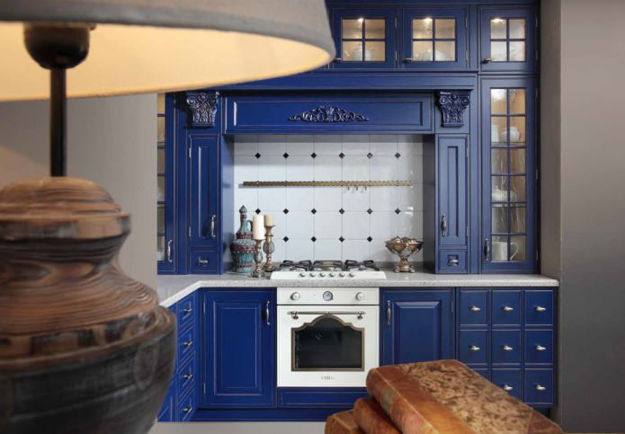 مجموعة واجهات المطبخ الزرقاء