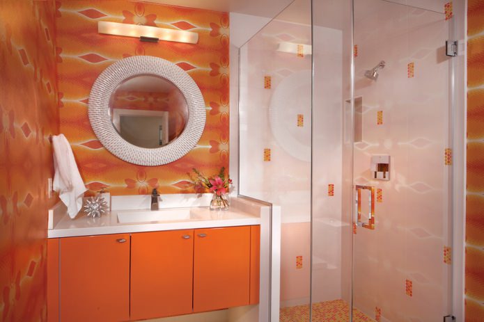 vannas istaba oranžos toņos