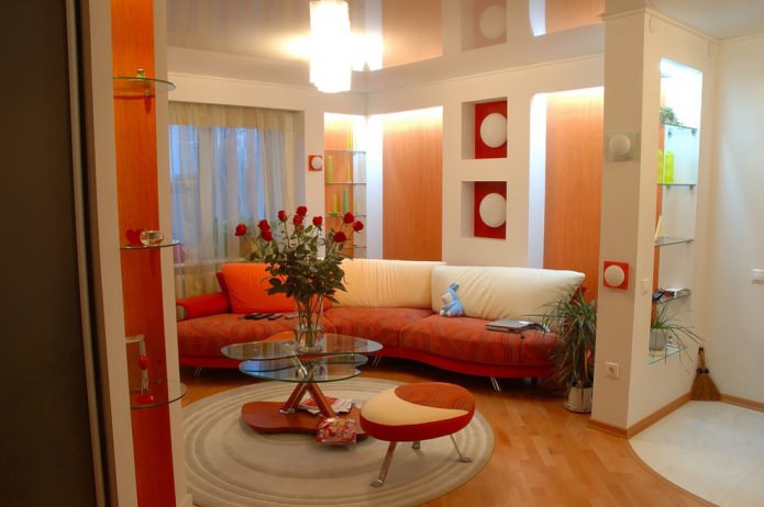 غرفة المعيشة بألوان برتقالية