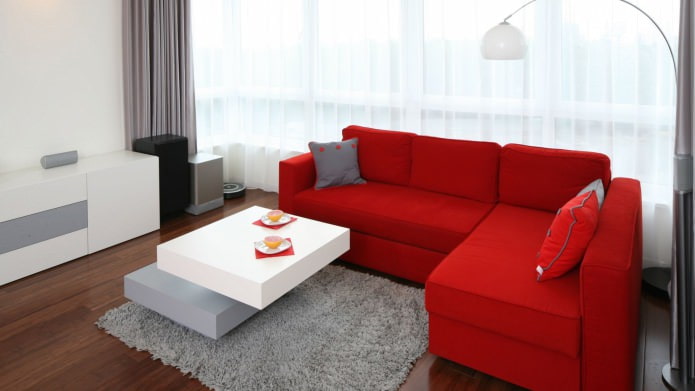 canapea în stilul minimalismului