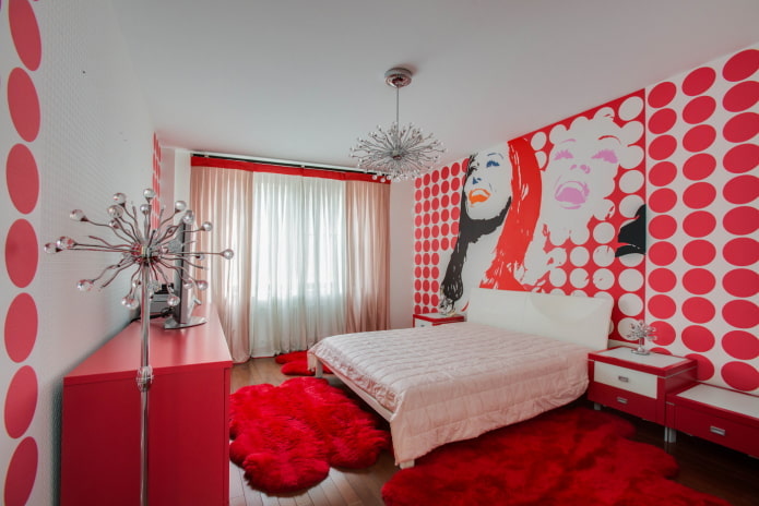 ستائر خفيفة في غرفة النوم باللونين الأبيض والأحمر