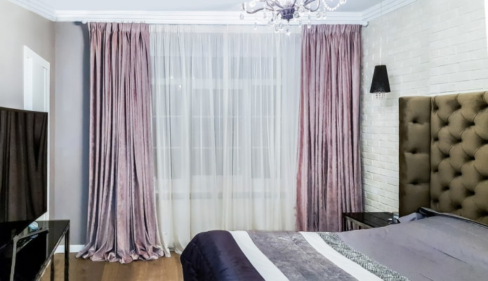 paarse fluwelen gordijnen curtain