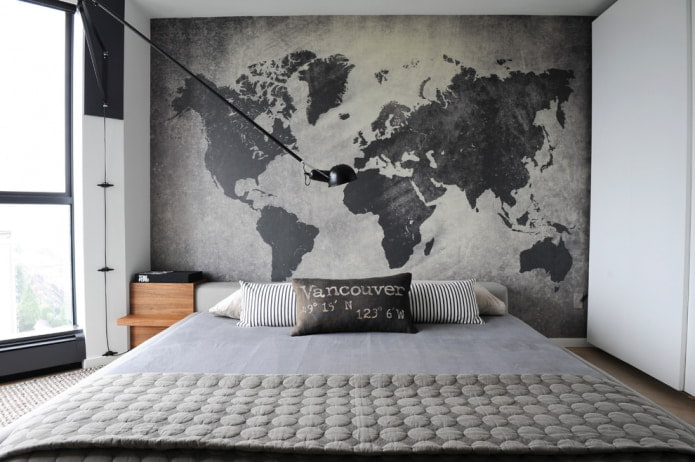 mapa světa na zdi