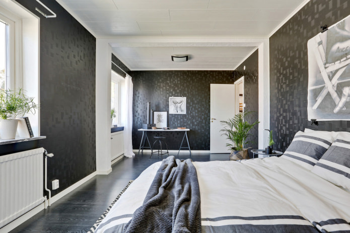 Zwart behang in een modern interieur
