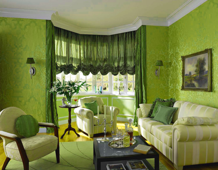 světle zelená tapeta v klasickém interiéru