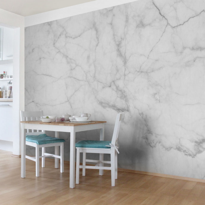 marmora tapetes virtuves interjerā