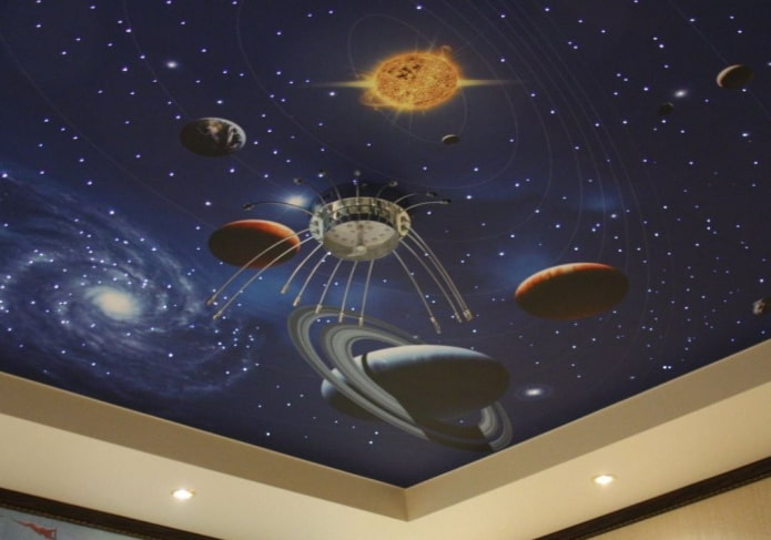tapeta sufitowa z wizerunkiem przestrzeni