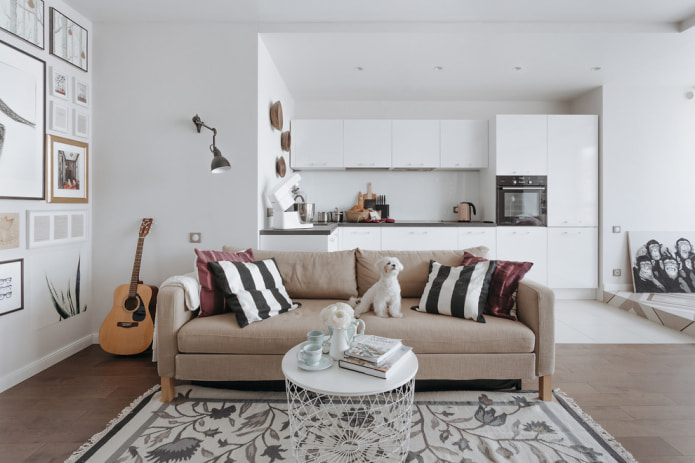 Sofa beige lurus klasik