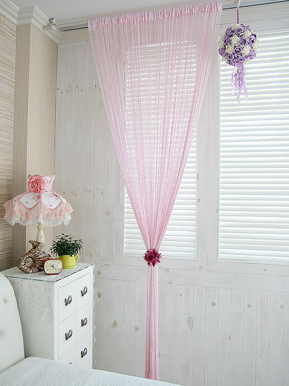 cortines de fil rosa