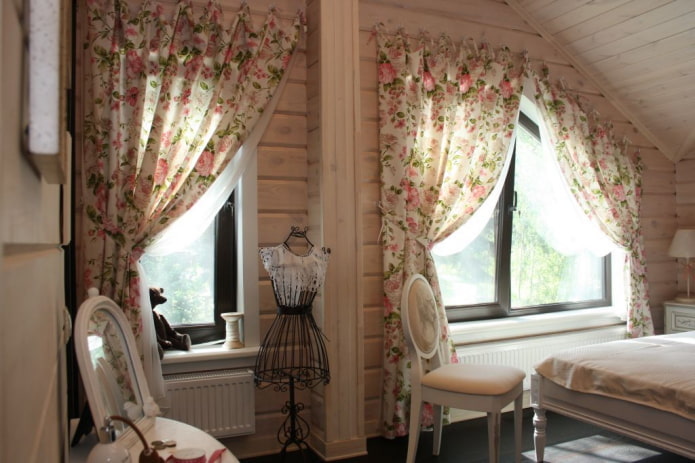 longs rideaux de style provençal