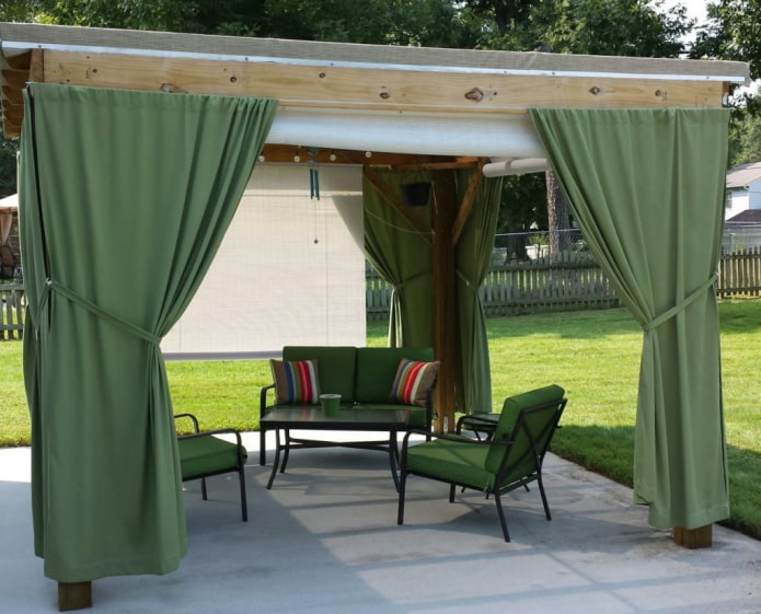 terrassa decorada amb cortines oxford