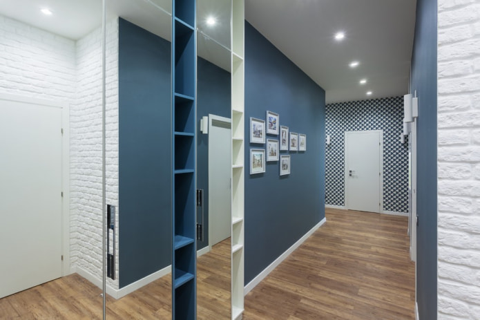 hành lang thiết kế hiện đại màu trắng và xanh