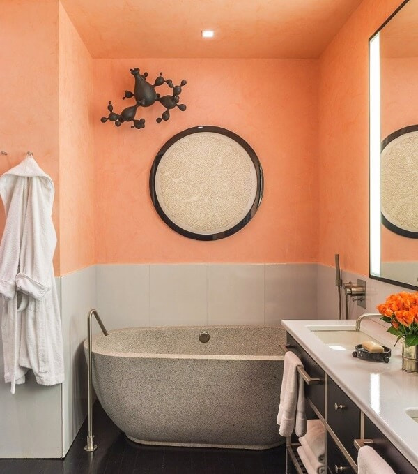persikanharmaa kylpyhuone