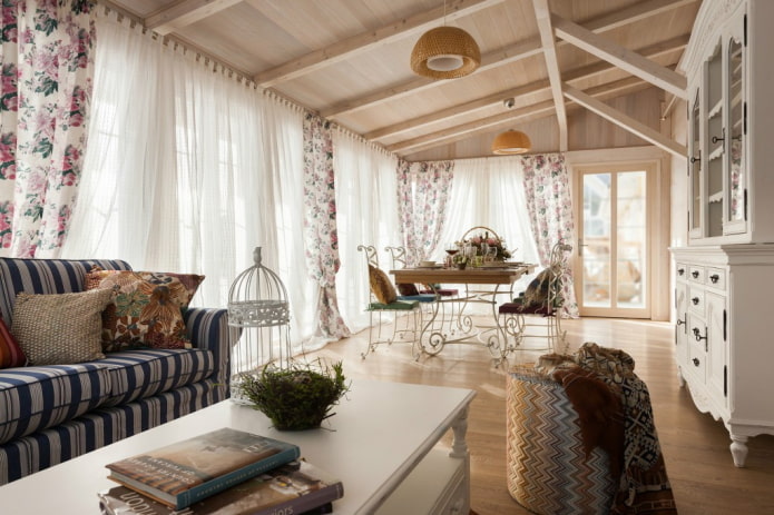 rideaux dans le style provençal