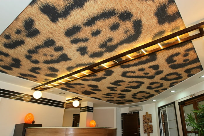 leopardí strop