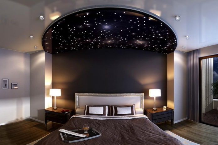 комбиниран таван в спалнята