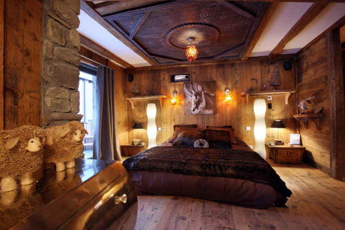 дървен таван в стил хижа
