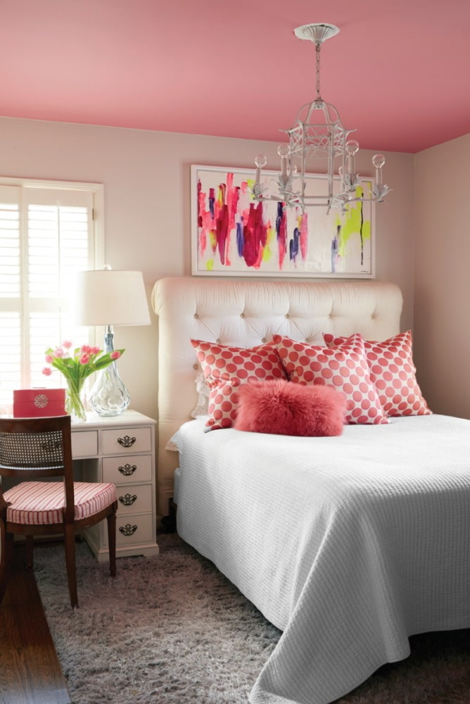 vải căng màu hồng trong nội thất