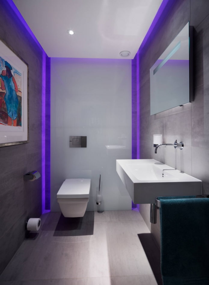 plafondconstructie met verlichting in de badkamer