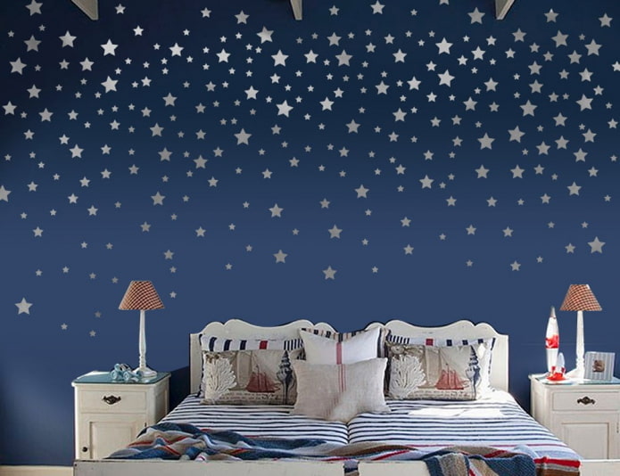 samolepky na zeď ve formě hvězd v dětském pokoji
